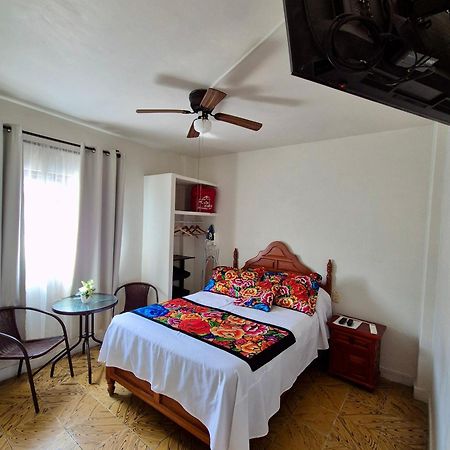 אוריסבה Hotel Catalina מראה חיצוני תמונה