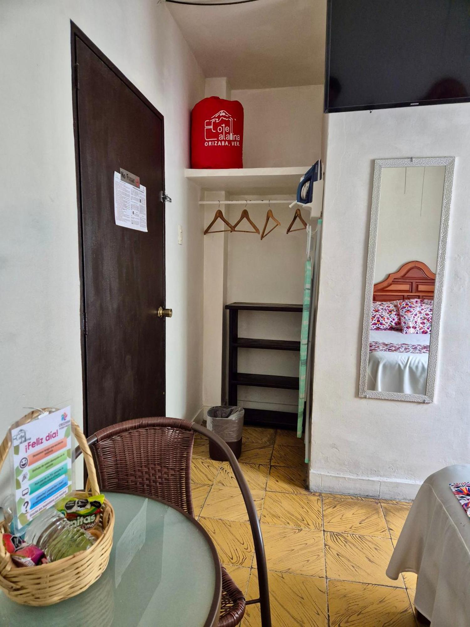 אוריסבה Hotel Catalina מראה חיצוני תמונה